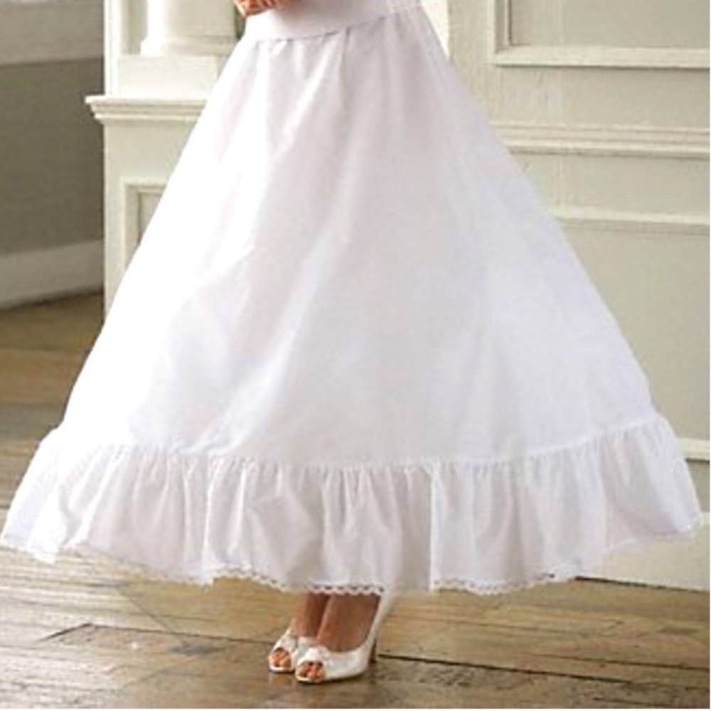 David's Bridal Full Bridal Ball Gown Slip